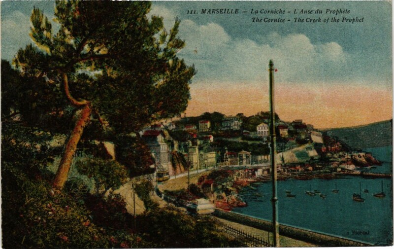 Carte postale ancienne Marseille La Corniche L'Anse du Prophete à Marseille