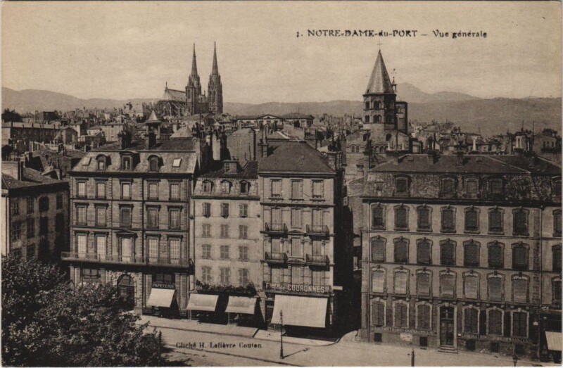 Carte postale ancienne Clermont-Ferrand Notre-Dame-du-Port - Vue Generale à Clermont-Ferrand