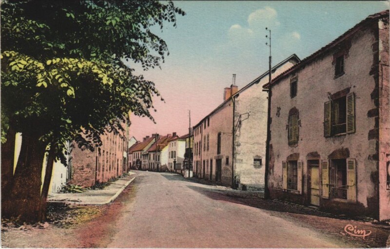 Carte postale ancienne Bourg-Lastic Avenue d'Eigurande à Bourg-Lastic