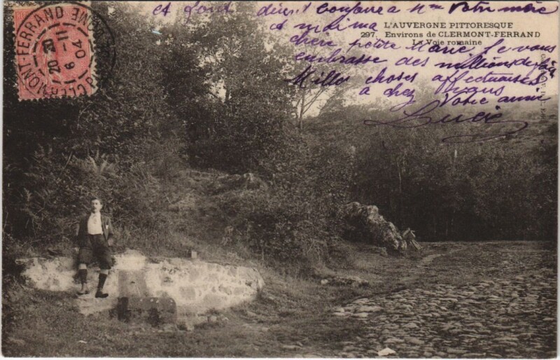 Carte postale ancienne Clermont-Ferrand Env - La Voie Romaine à Clermont-Ferrand