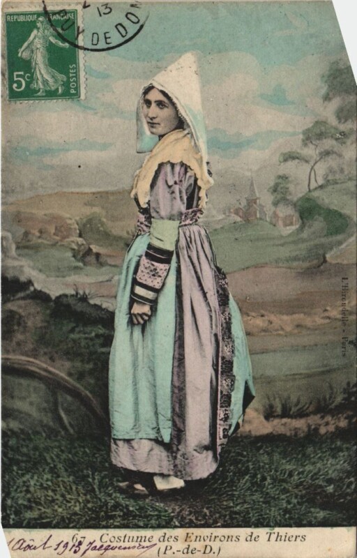 Carte postale ancienne Costume des Environs de Thiers à Thiers