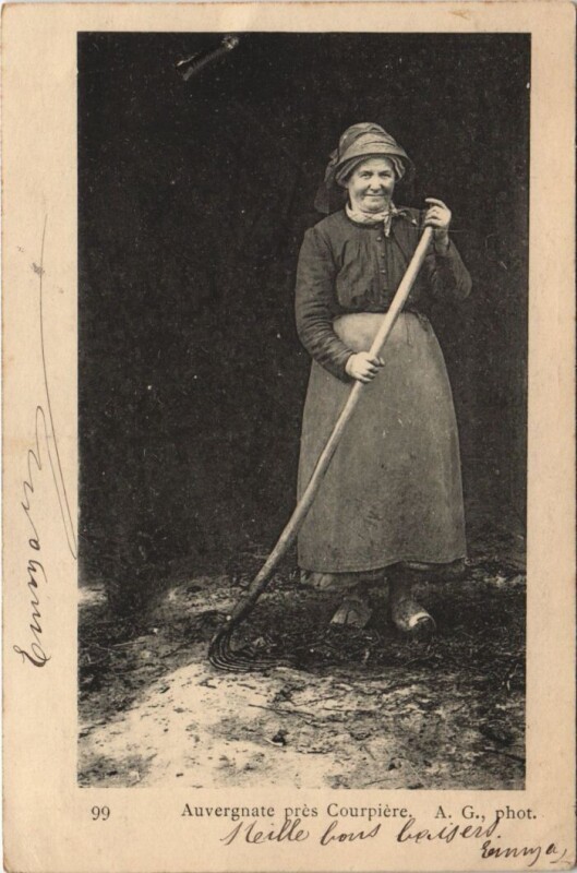 Carte postale ancienne Auvergnate pres Courpiere