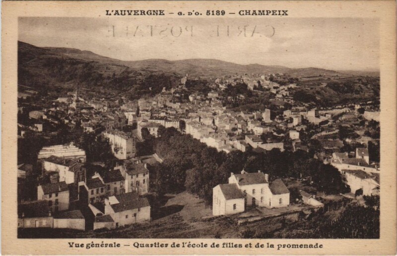 Carte postale ancienne Champeix Vue Generale à Champeix