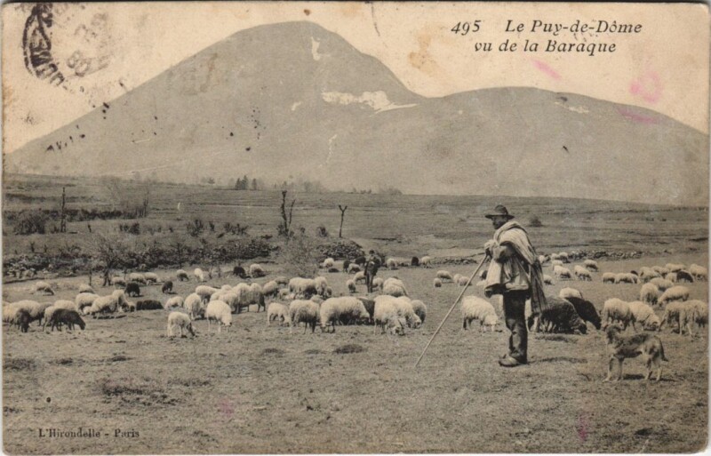 Carte postale ancienne Le Puy de Dome vu de la Baraque