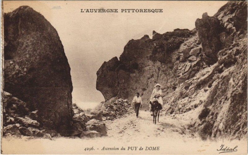 Carte postale ancienne Ascension du Puy de Dome