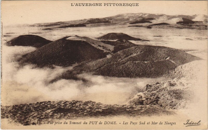 Carte postale ancienne Vue prise du Sommet du Puy de Dome
