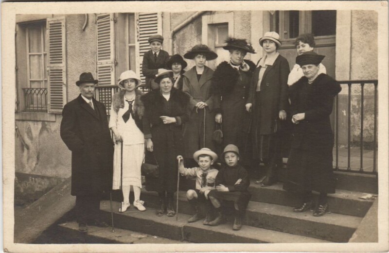 Carte postale ancienne Le Mont-Dore People - Types - Photo Postcard à Mont-Dore