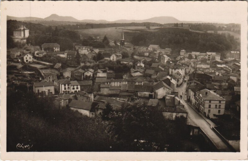 Carte postale ancienne Pontgibaud Vue Generale à Pontgibaud