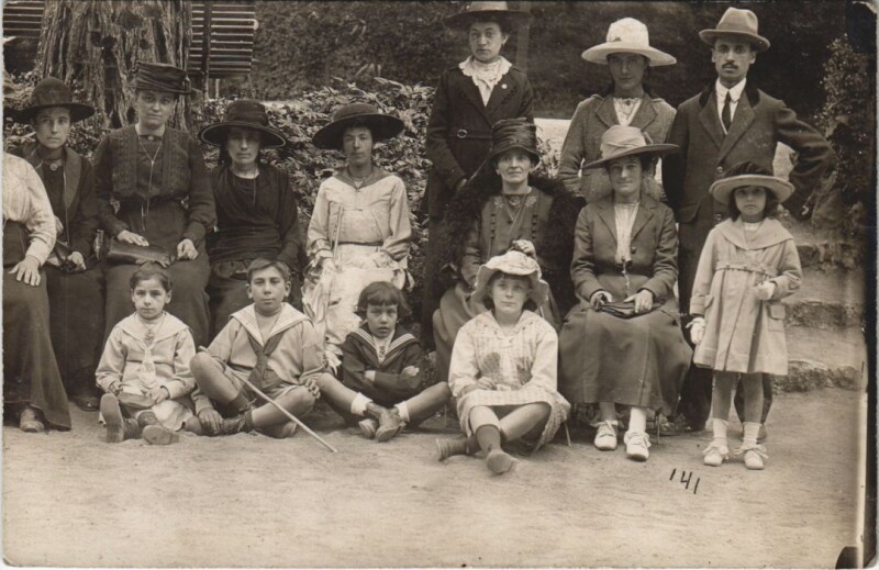 Carte postale ancienne Femmes et Enfants - Photo Postcard