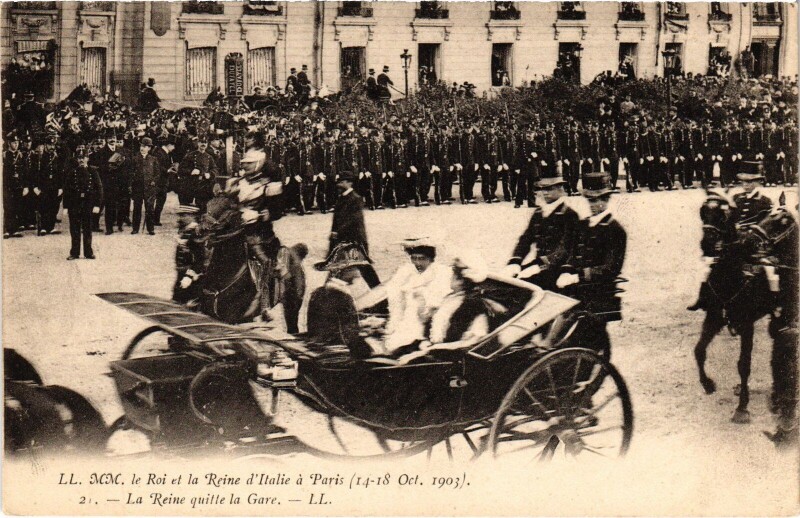 Carte postale ancienne 1903 Roi et reine d'Italie a Paris quitte la gare Royalty