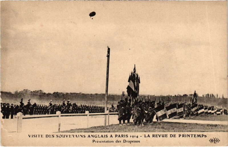 Carte postale ancienne 1914 Paris Revue de Printemps British Royalty