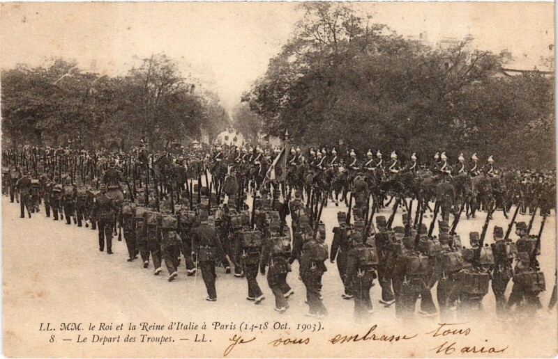 Carte postale ancienne 1903 Roi et reine d'Italie a Paris Les troupes Royalty