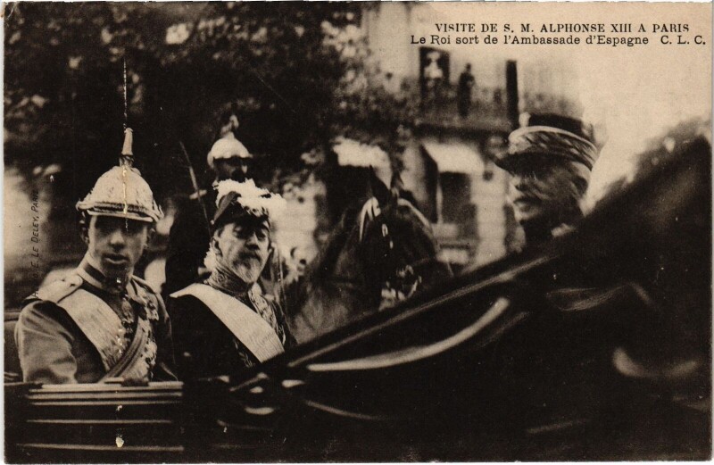 Carte postale ancienne Alphonse Xiii a Paris Ambassade d'Espagne Spanish Royalty