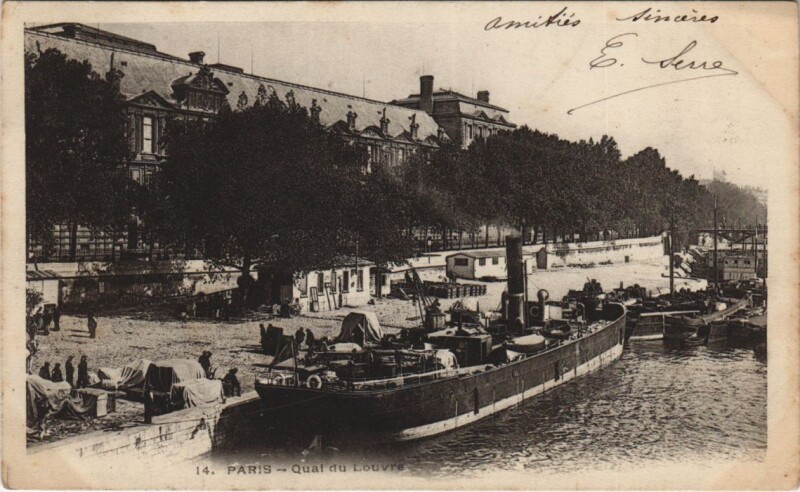Carte postale ancienne Paris 1e Quai du Louvre à Paris 1er