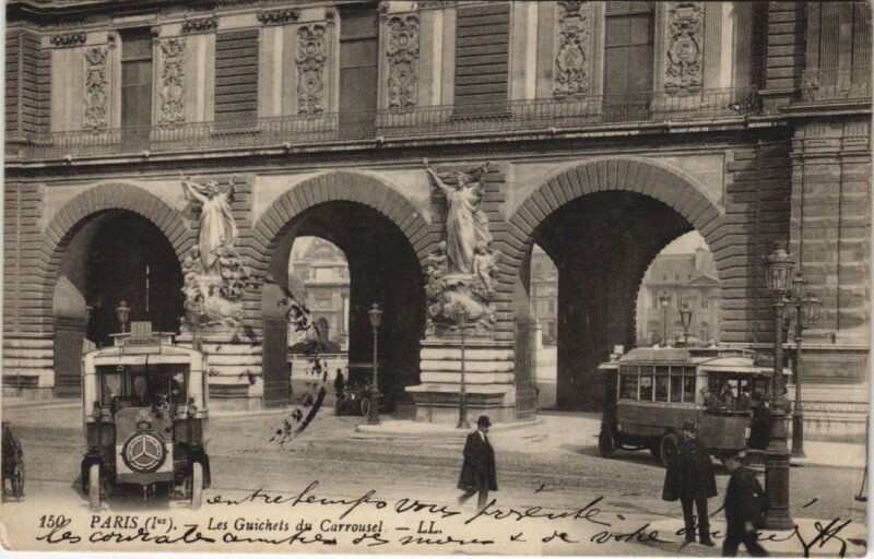 Carte postale ancienne Paris 1e guichets du Carrousel à Paris 1er