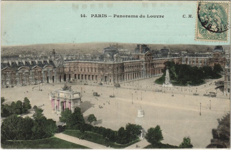 Carte postale ancienne Paris 1e Panorama du Louvre à Paris 1er