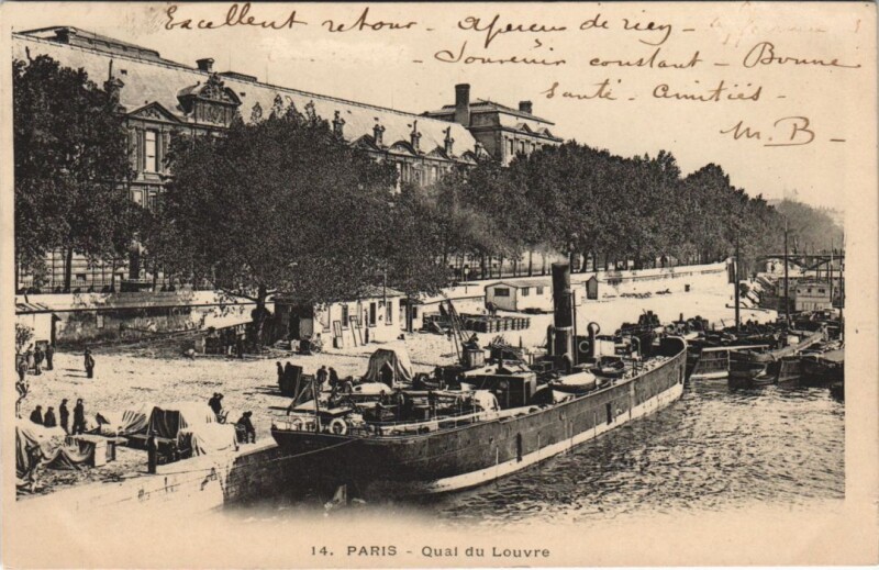 Carte postale ancienne Paris 1e Quai du Louvre à Paris 1er