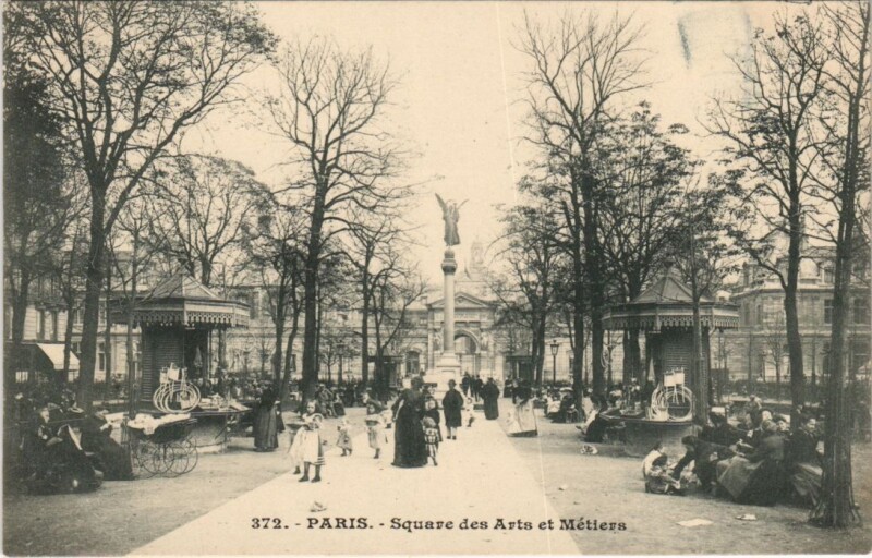 Carte postale ancienne Paris 3e Square des Arts et Metiers à Paris 3e