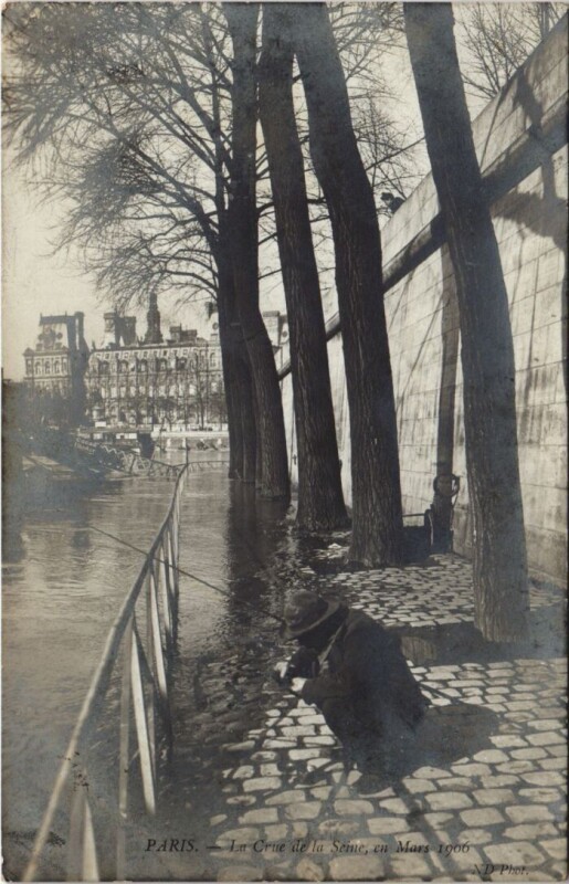 Carte postale ancienne Inondations 1910 Paris
