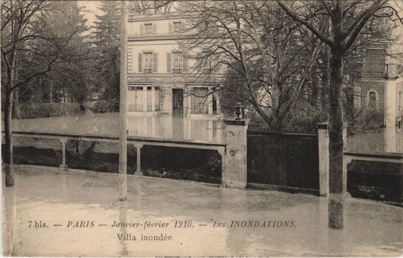 Carte postale ancienne Inondations 1910 Paris Villa