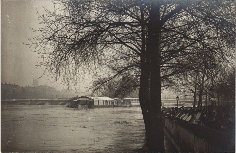 Carte postale ancienne Inondations 1910 Paris carte photo