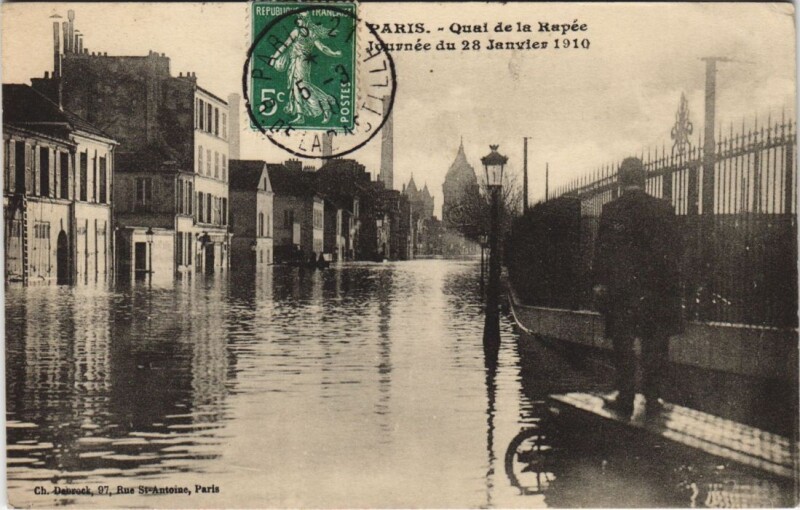 Carte postale ancienne Inondations 1910 Paris Quai de la Rapee