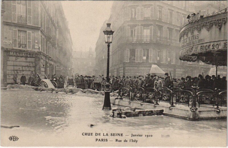 Carte postale ancienne Inondations 1910 Paris Rue de l'Isly