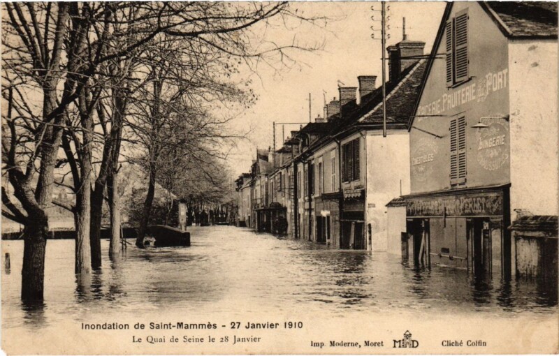 Carte postale ancienne Saint-Mammes Inondations Quai de Seine