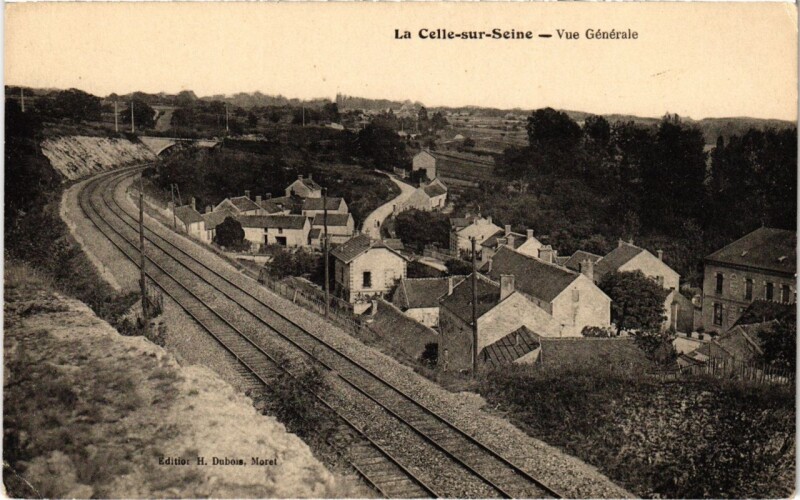 Carte postale ancienne La Celle-sur-Morin - Vue Generale à La Celle-sur-Morin