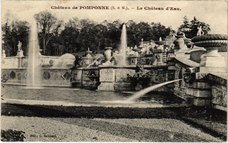 Carte postale ancienne Pomponne - Chateau de Pomponne - Le Chateau d'Eau à Pomponne