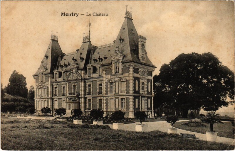 Carte postale ancienne Montry - Le Chateau à Montry