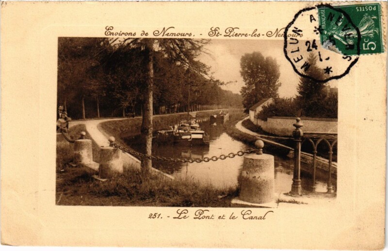 Carte postale ancienne Saint-Pierre-les-Nemours - Le Pont et le Canal - Env. De Nemours à Saint-Pierre-lès-Nemours