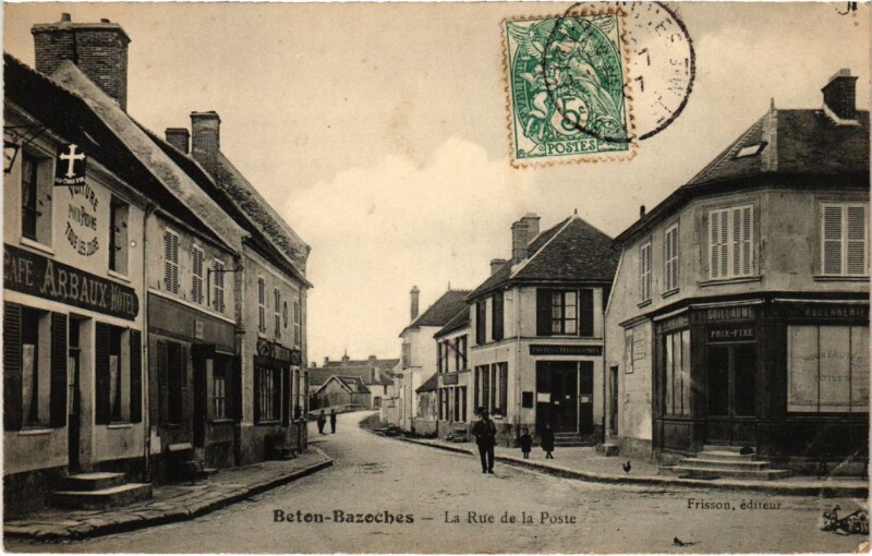 Carte postale ancienne Beton-Bazoches - La Rue de la Poste à Beton-Bazoches
