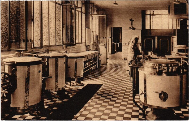 Carte postale ancienne Bussieres - Maison de Cure de Sericourt - Les Cuisines à Bussières