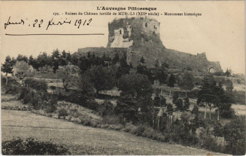 Carte postale ancienne Murols Ruines du Chateau à Murol