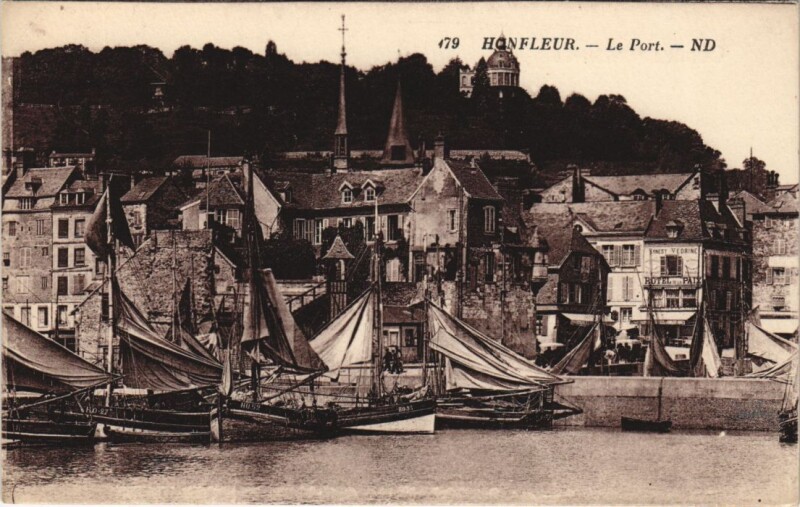 Carte postale ancienne Honfleur Le Port à Honfleur