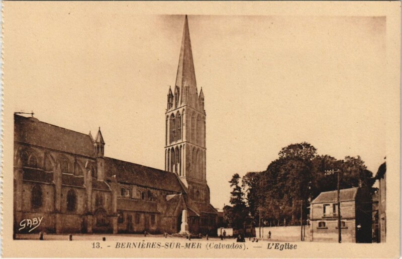 Carte postale ancienne Bernieres-sur-Mer L'Eglise