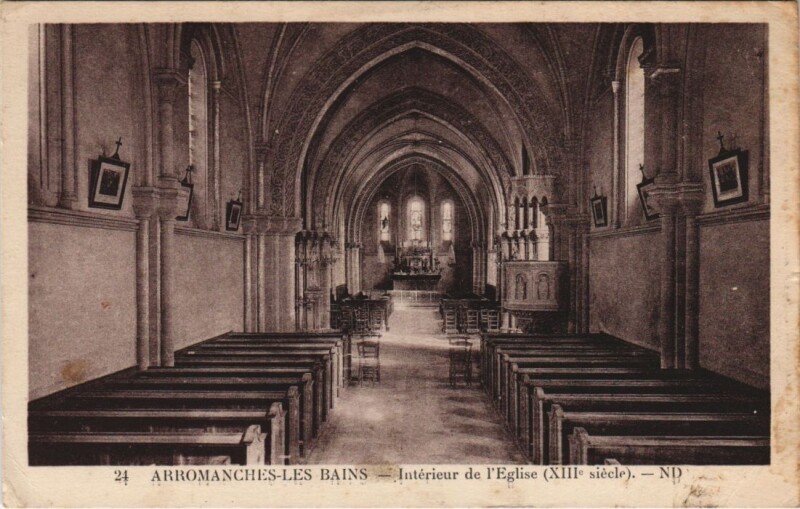 Carte postale ancienne Arromanches Interieur de l'Eglise