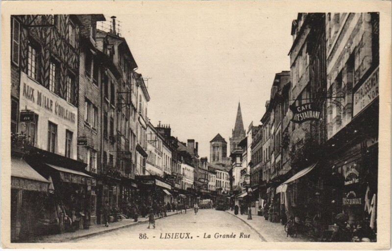 Carte postale ancienne Lisieux La Grande Rue à Lisieux
