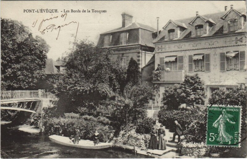 Carte postale ancienne Pont-l'Eveque Les Bords de la Touques à Touques