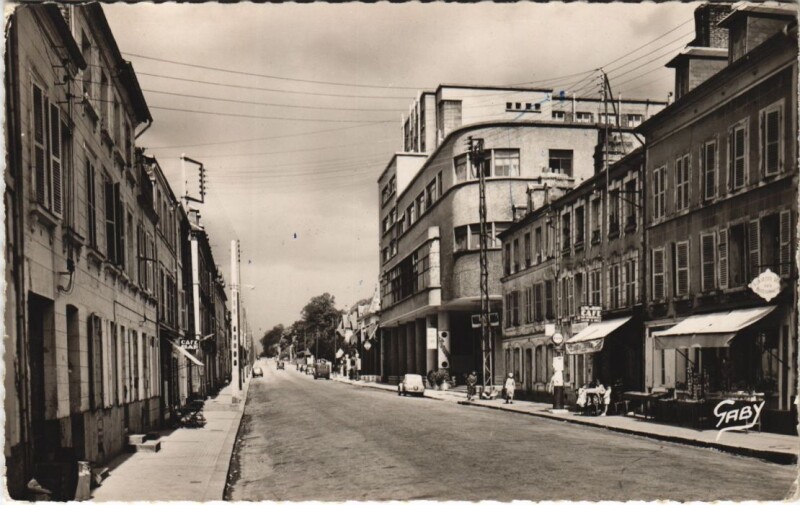 Carte postale ancienne Lisieux Boulevard Herber-Foumert à Lisieux