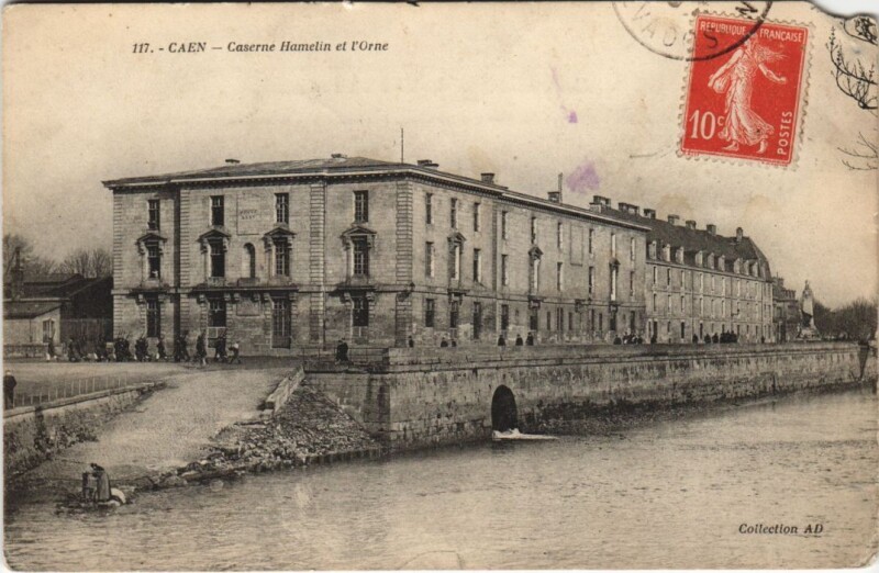 Carte postale ancienne Caen Caserne Hamelin et l'Orne