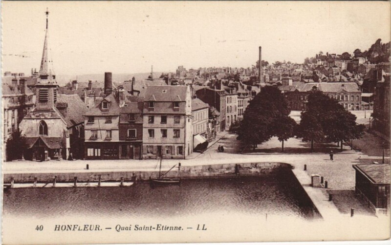 Carte postale ancienne Honfleur Quai Saint-Etienne à Honfleur