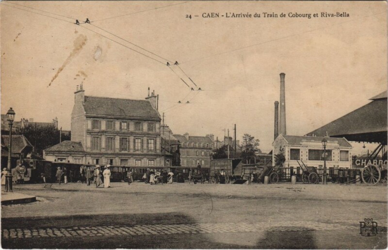 Carte postale ancienne Caen L'Arrivee du Train de Coubourg et Riva-Bella