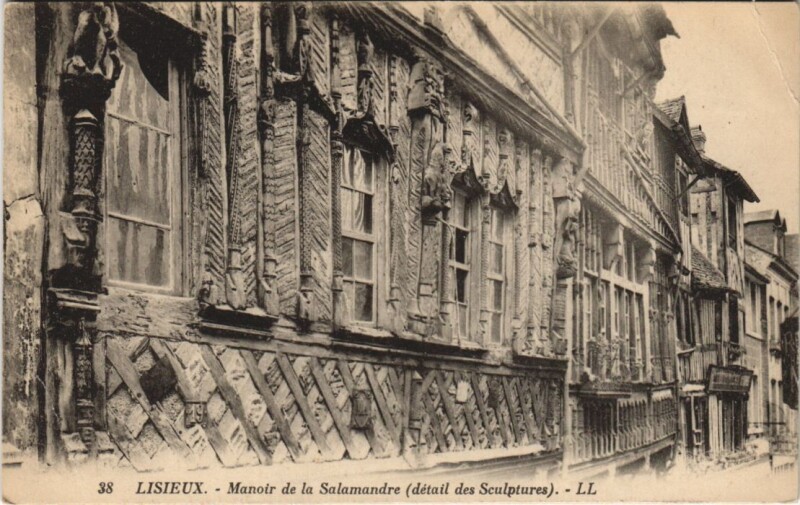 Carte postale ancienne Lisieux Manoir de la Salamandre à Lisieux