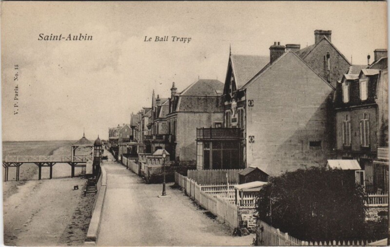 Carte postale ancienne Saint-Aubin Le Ball Trapp