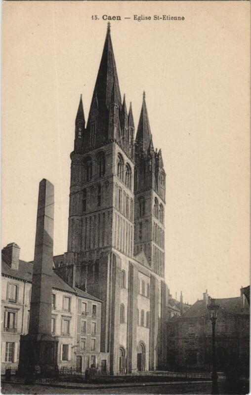 Carte postale ancienne Caen Eglise Saint-Etienne
