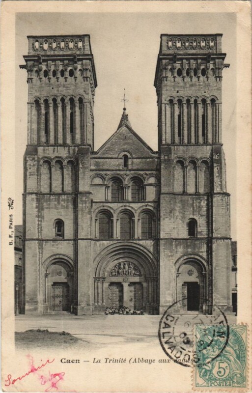 Carte postale ancienne Caen La Trinite - Abbaye aux Dames