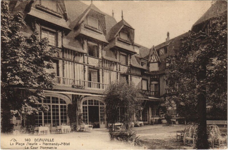 Carte postale ancienne Deauville La Plage Fleurie - Normandy-Hotel à Deauville