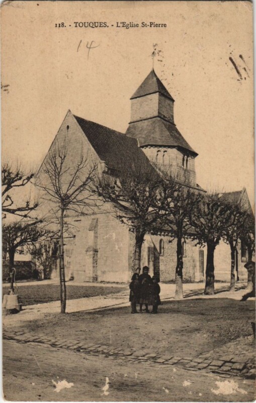 Carte postale ancienne Touques L'Eglise Saint-Pierre à Touques